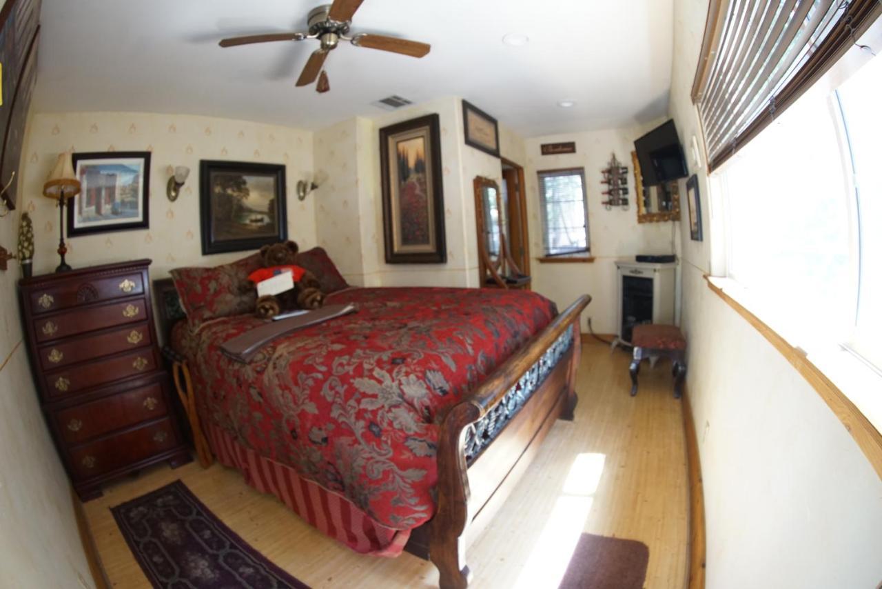 Fleur De Lac Europeran Inn Lake Arrowhead Exterior foto